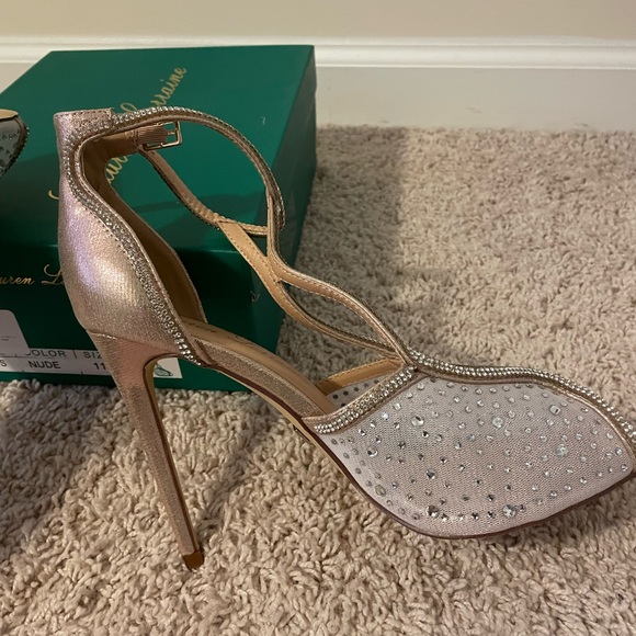 *BRAND NEW! Lauren Lorraine Stilettos!!  Perfect for Wedding, Prom, and Formal!! - Picture 7 of 14